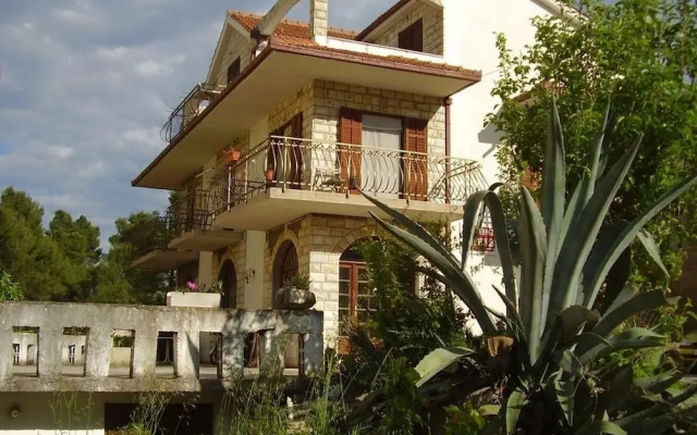 Boris - 30 m From Beach - A1