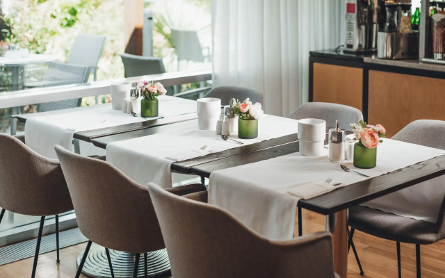 HEINhotel vienna airport