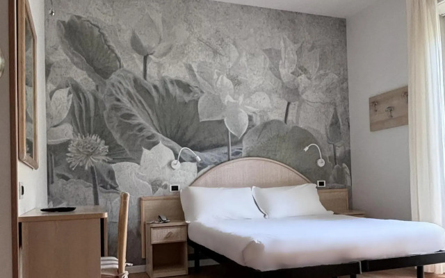 Family Hotel Pinetina Mare