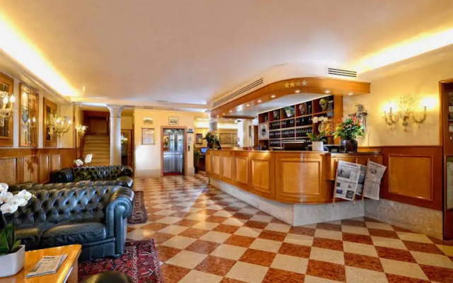 Rialto Apartments