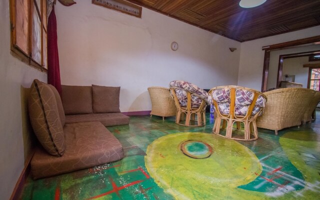 Ewaka Guesthouse and Backpackers