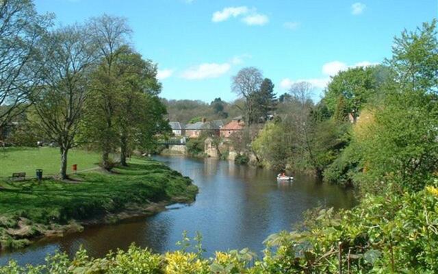 Riverside Guest House