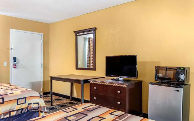 Econo Lodge Cuthbert