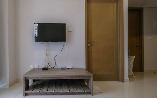Cozy 1Br Apartment At Taman Anggrek Residence