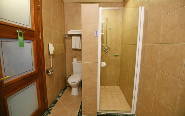 Wei-Yat Grand Hotel