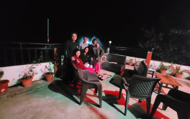 Goroomgo Sweet Sunset Resort Nainital