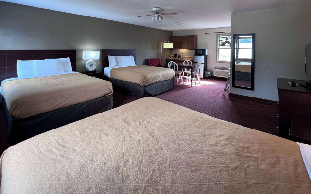 Rodeway Inn & Suites