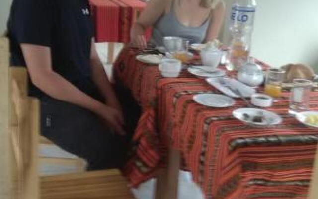 Hostal Apu Qhawarina