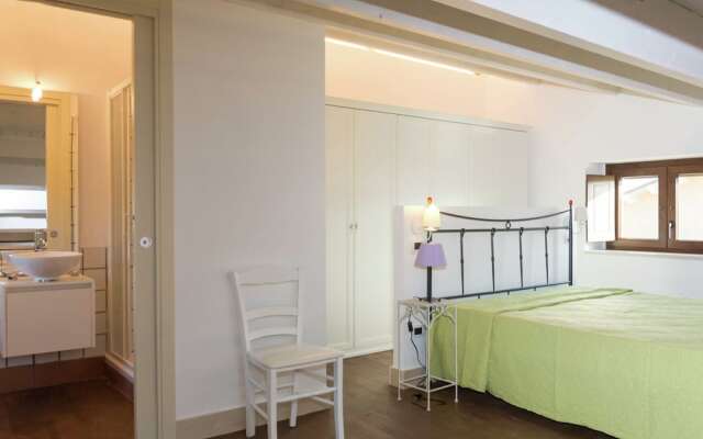 Luxurious Holiday Home With Swimming Pool In Syracuse Italy