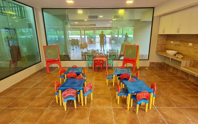 Beach Class Slin Muro Alto