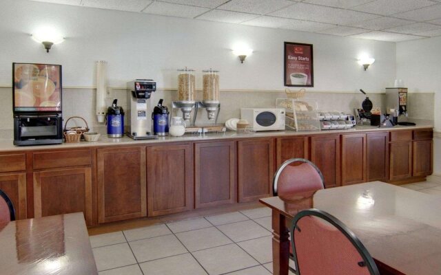 Econo Lodge Conference Center