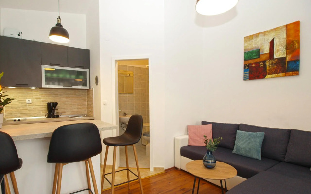 Apartments ILY 389