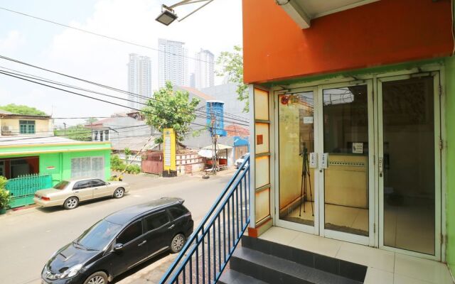 Wisma Nely Murni