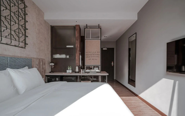Somer Chew Hotel