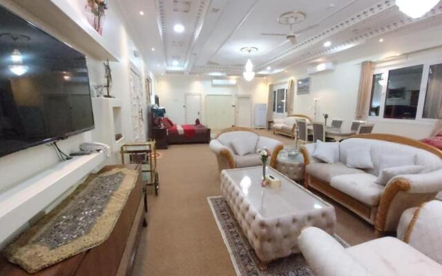 Sur Bandar Al Ayjah Hotel Apartments