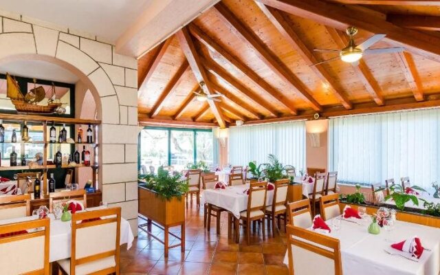 Pansion Costeria Srebreno