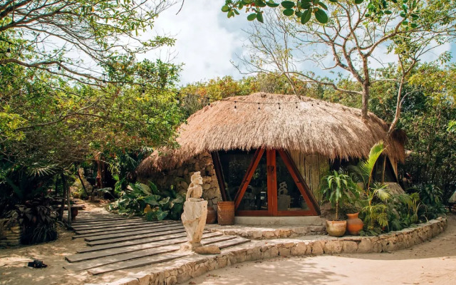 Ikal Hotel Tulum