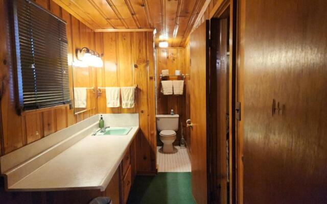 Eagle Nest Fly Shack and Lodge