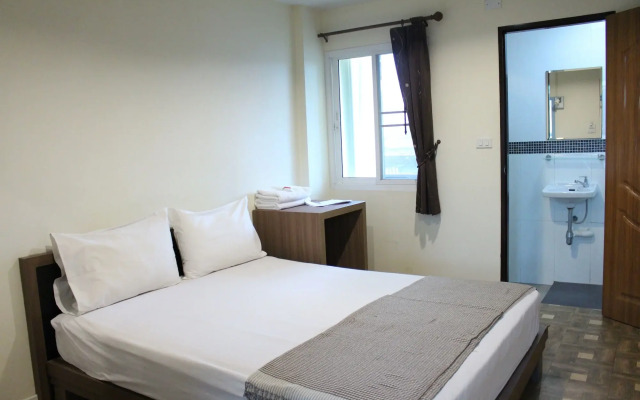 Samsensam Place Hotel