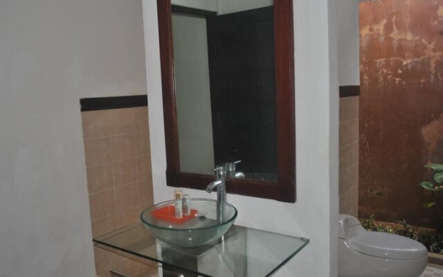 Lovina Villa Cinta