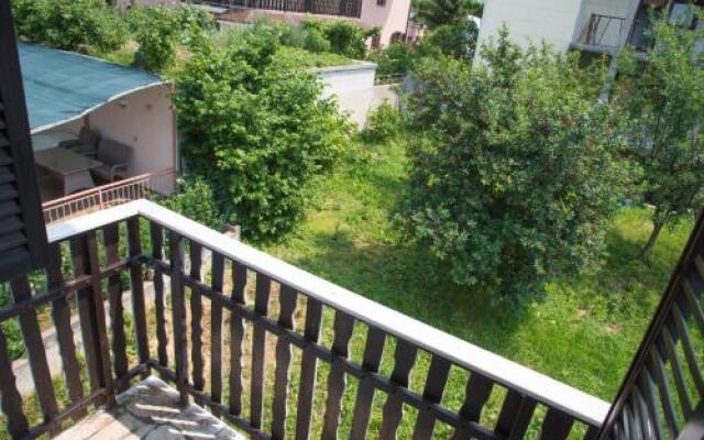 Apartments Jela