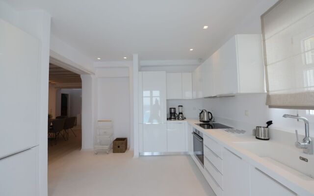 Villa Zircon