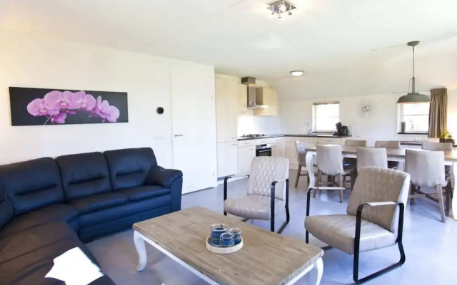 Luxury Villa in Arnhem With Parking