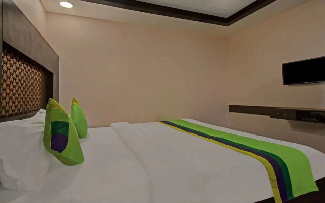 Palm Tree by OYO Rooms