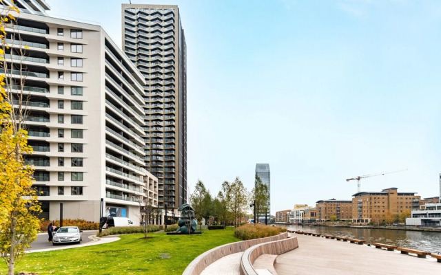 Immaculate New Studio Apartment in Canary Wharf