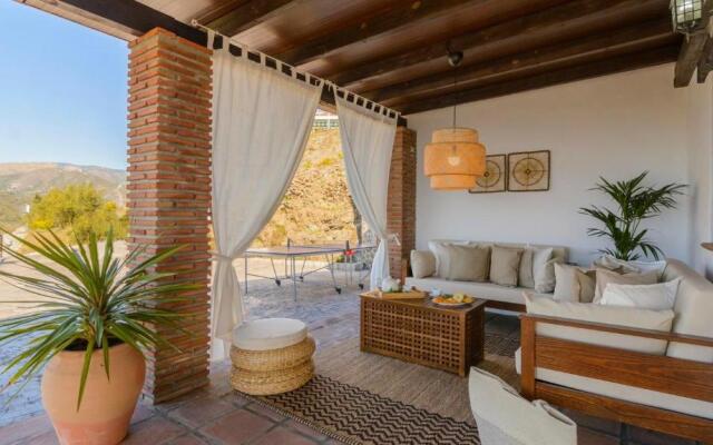 Villa Vargas Torrox by Ruralidays