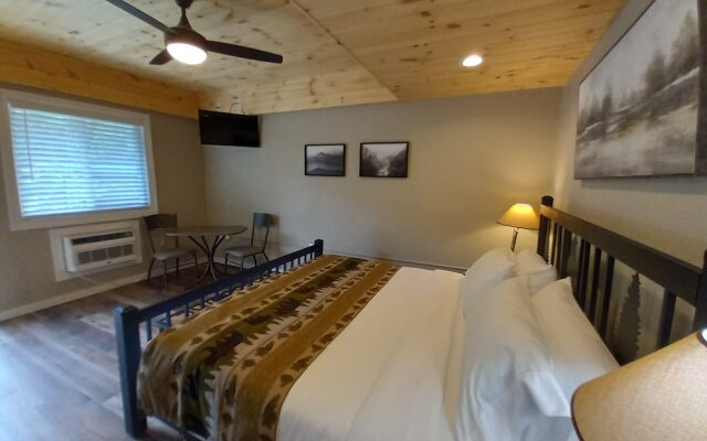 The Carter Lodge On The River