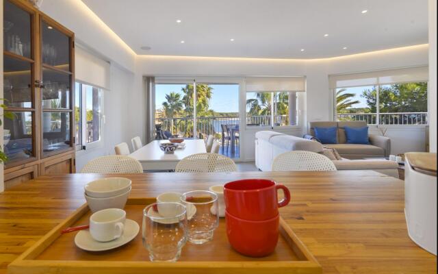 CANAMI... Luxury apartment with best sea views.