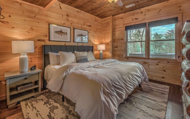 Aska Pines by Escape to Blue Ridge