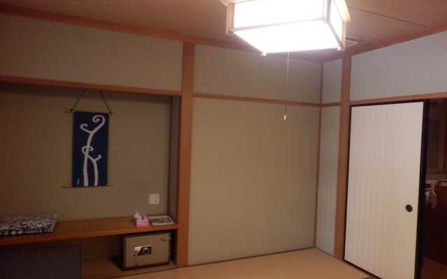 Yuwaku Guesthouse - Hostel