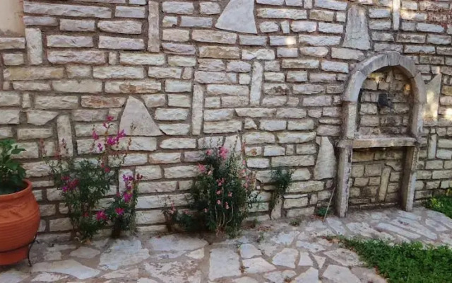 Lefkothea Apartments