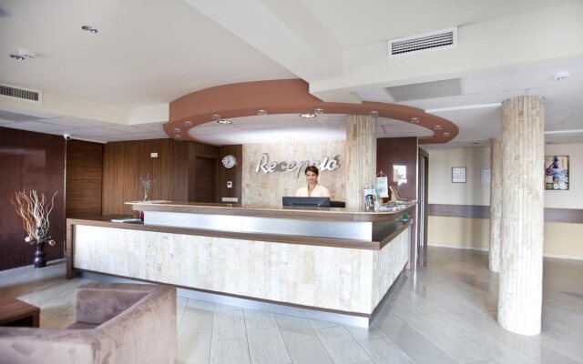 Hotel Makar Sport & Wellness