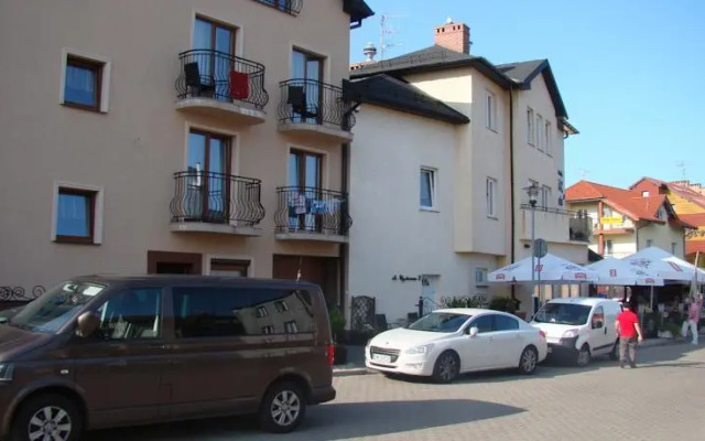 Pod Wydmą Pokoje Gościnne