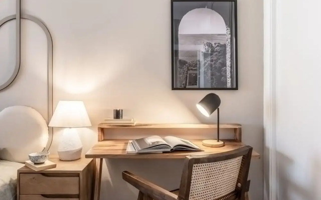 Mondragone - 1 Bedroom and Terrace in Goya