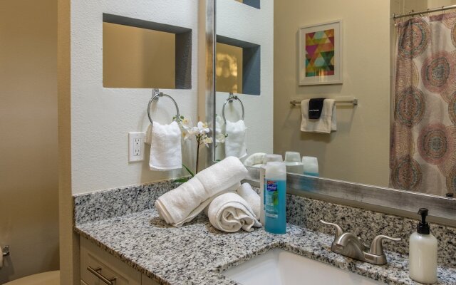 Turtle Creek Apartments by Frontdesk