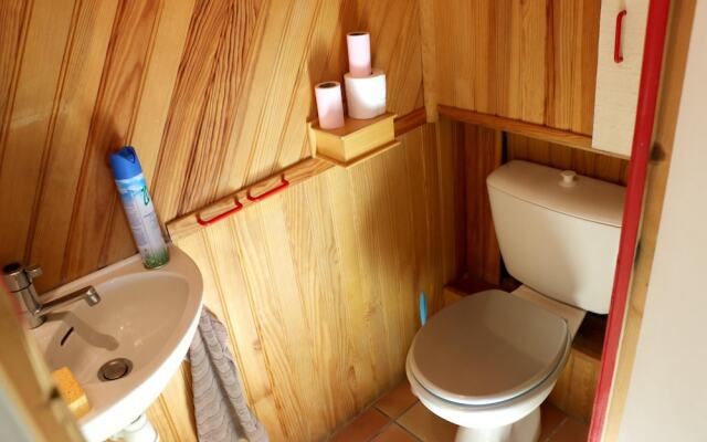 House With 2 Bedrooms in Lanester, With Wonderful Lake View and Enclos