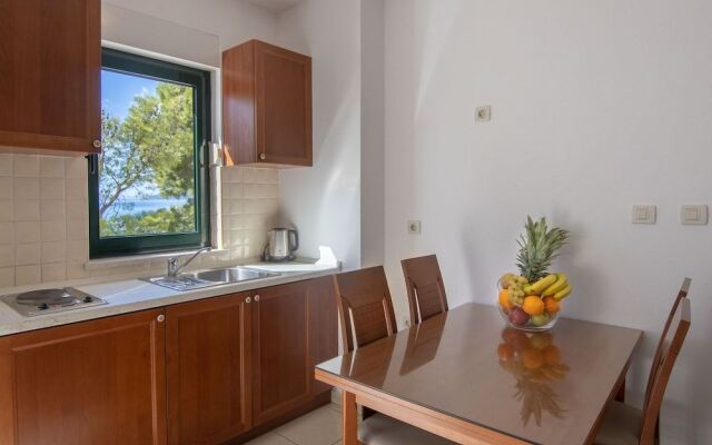 Makarska Beach Apartments Lucija