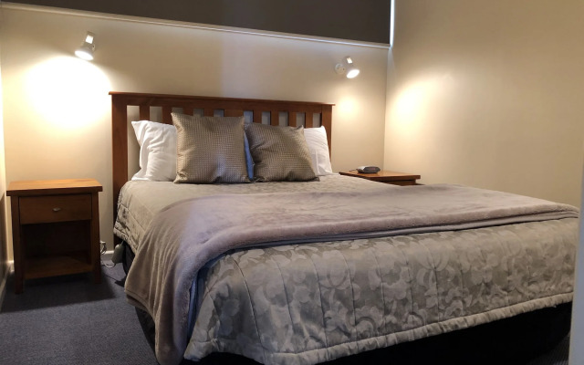 Te Anau Manapouri Lake Hotel