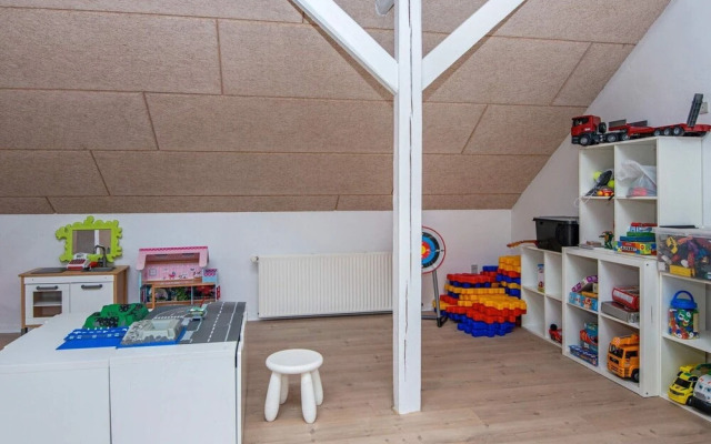 8 Person Holiday Home in Henne