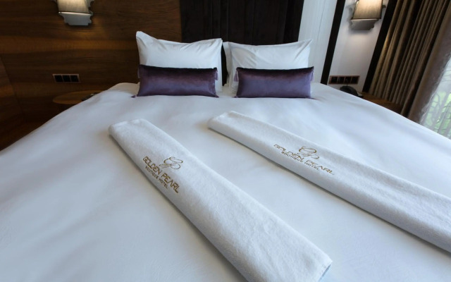 Golden Pars Hotel