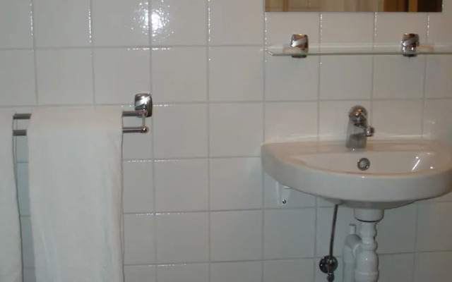 Hoby Gård Bed & Breakfast