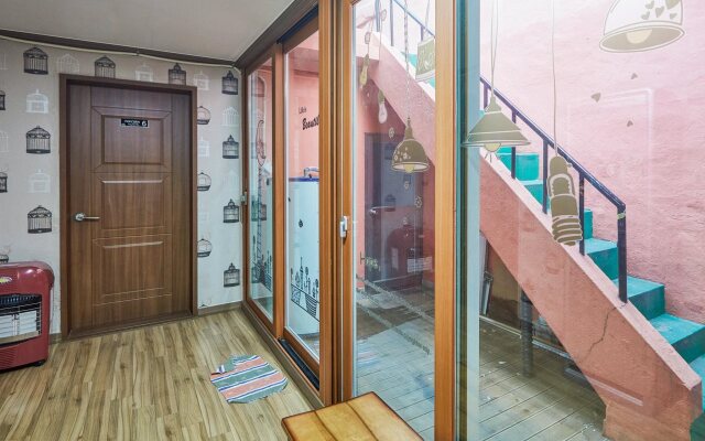Popcorn Hostel Nampodong