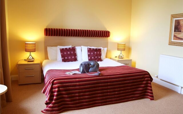 Number 10 Hotel
