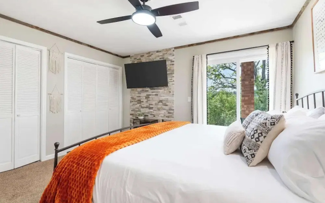 Stone Creek Retreat 2 BR Home!