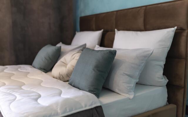 9 ночей на улице Карла Либкнехта 201