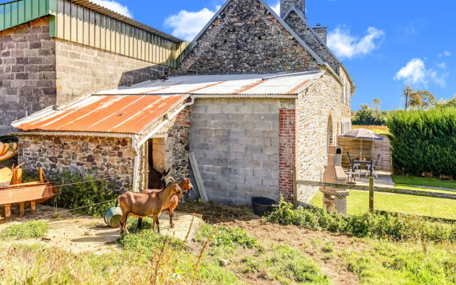Welcoming Holiday Home in Brainville With Fenced Garden